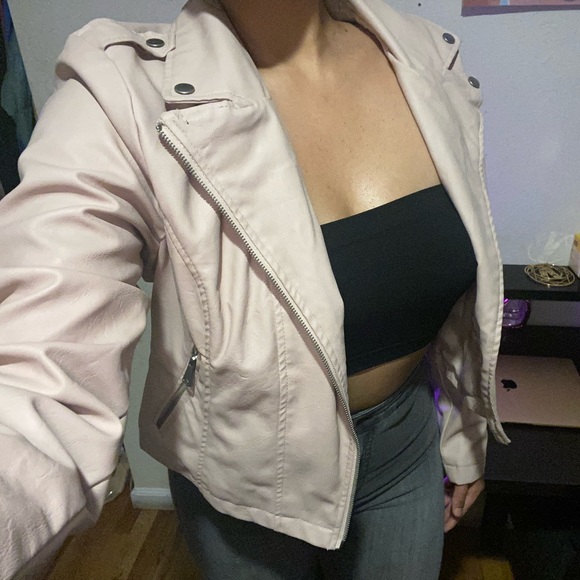 Charlotte Russe CROP TOP BLAZER - Picture 5 of 5